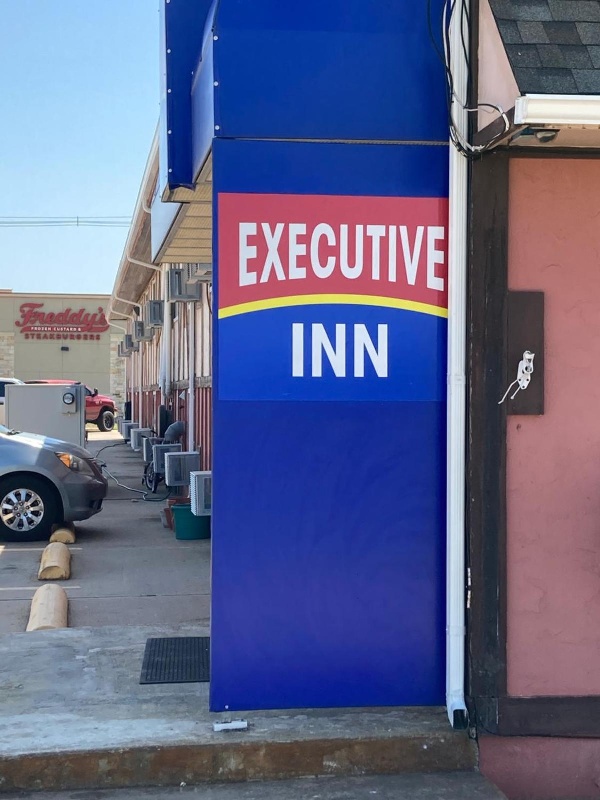 Executive Inn Main image