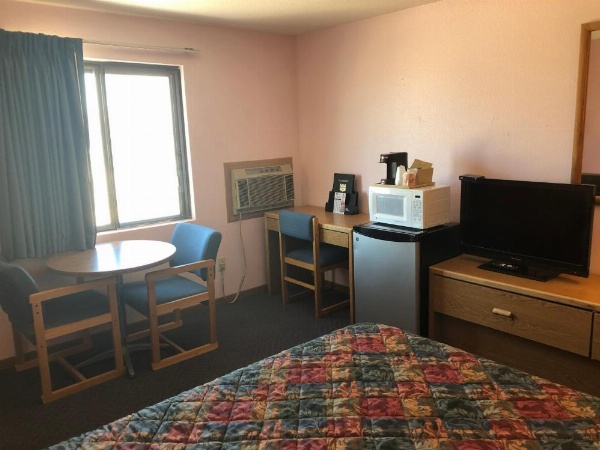 Executive Inn image 24