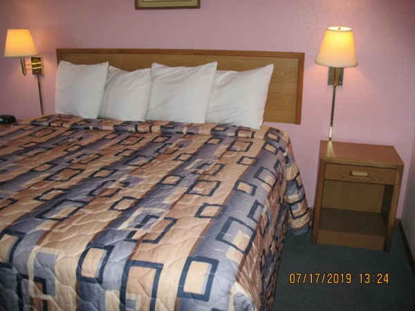 Executive Inn image 29