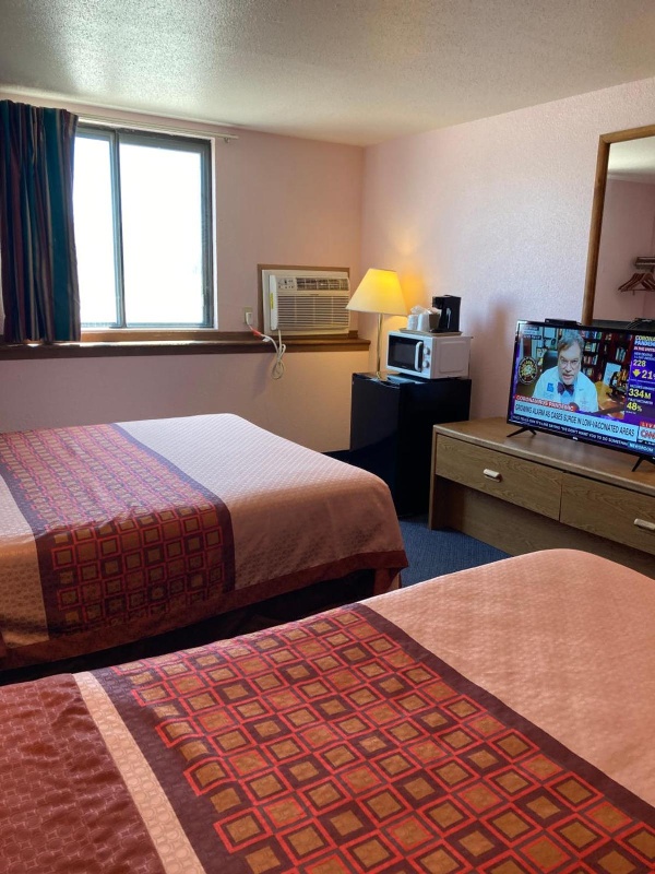 Executive Inn image 5